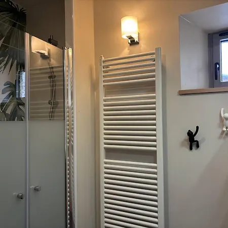 Maison Moderne Et Chaleureuse Au Coeur Du Village Avec Mezzanine Et Poele A Bois - Fr-1-548-26 Villard-de-Lans